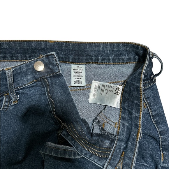 H&M high rise dark wash skinny jeans - Picture 5 of 5